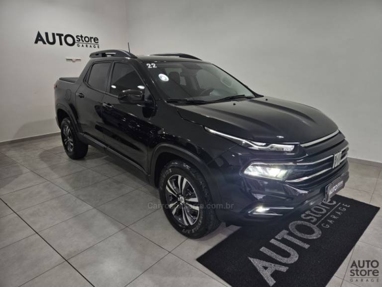 FIAT - TORO - 2021/2022 - Preta - R$ 117.900,00